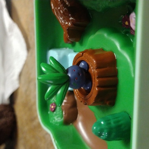 1997 Pokemon Carry me everywhere habitat with Oddish - Picture 9 of 13